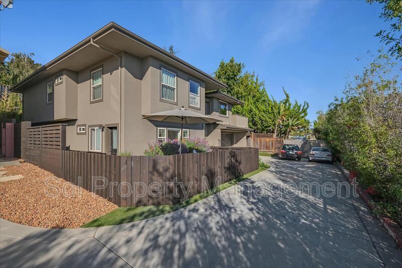 3370 Houts Dr - Photo 2 of 34