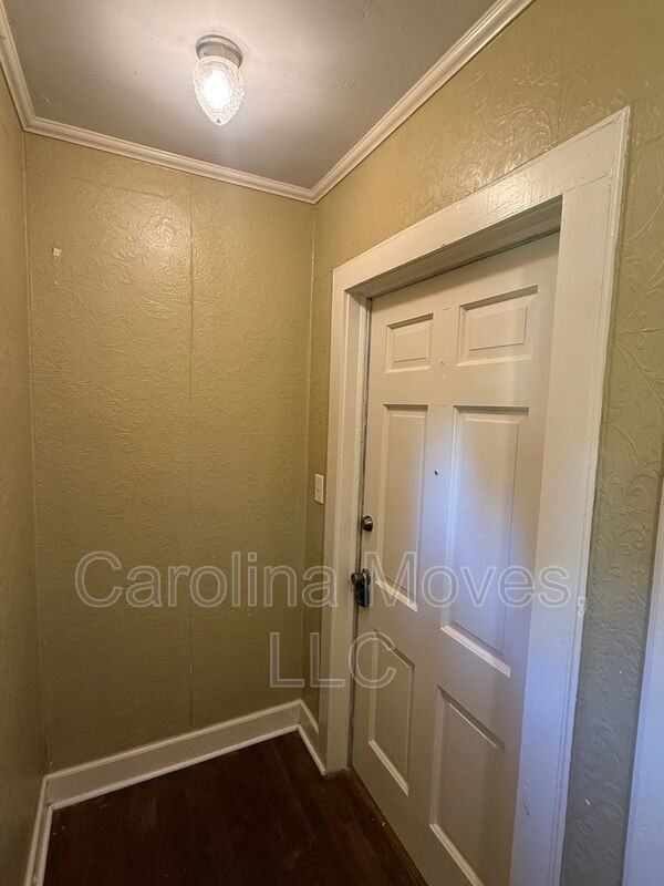 103 Wood Ave #A - Photo 2 of 7