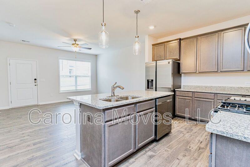 117 Village Main - Photo 3 of 20