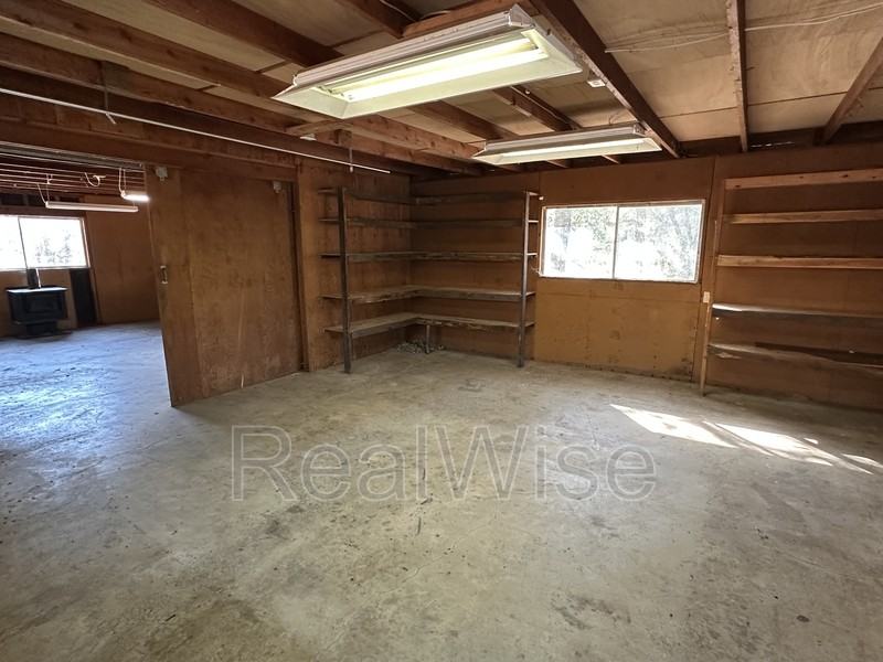 2978 E Evans Creek Rd - Photo 6 of 24