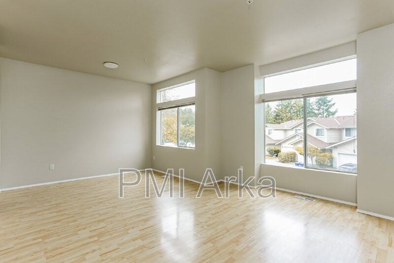 2101 Nw Pacific Elm Dr - Photo 4 of 15