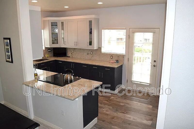 9315 Amison Cir #101 - Photo 4 of 27