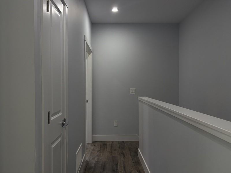 1009 Stockwell Ave #2 - Photo 3 of 33