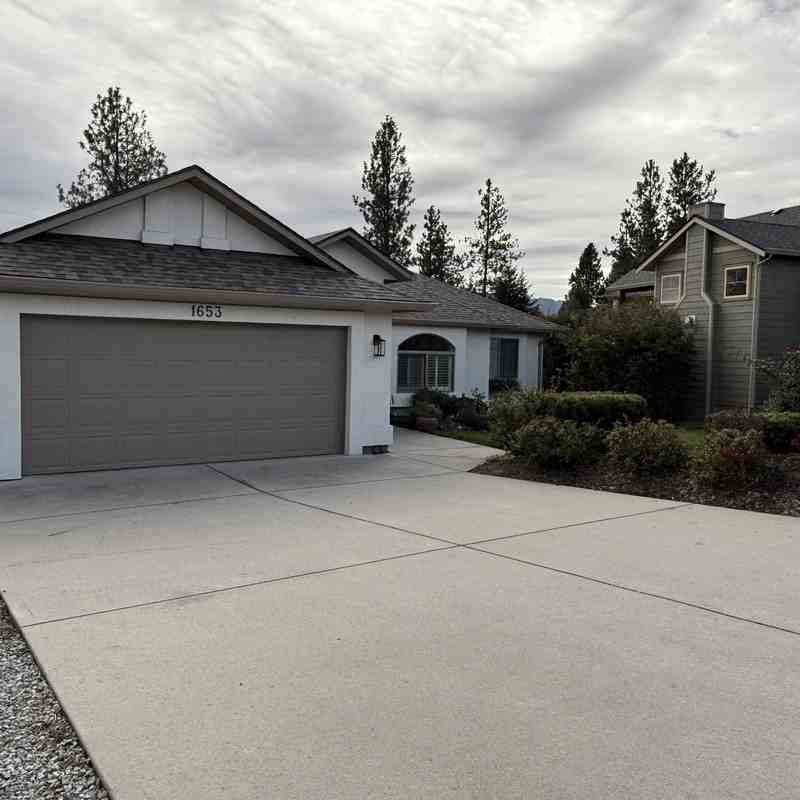 1653 Braeburn Crt - Photo 2 of 50
