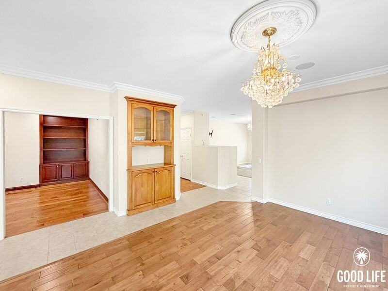 3193 Willow Tree Ln - Photo 4 of 33