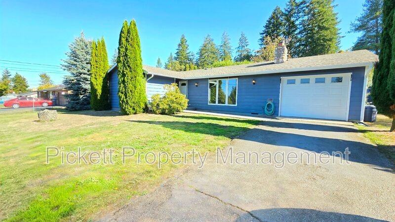 2977 Hoover Ave Se - Photo 2 of 38