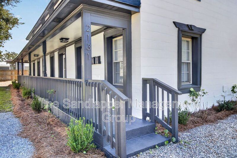 2131 Adair St #C - Photo 5 of 30