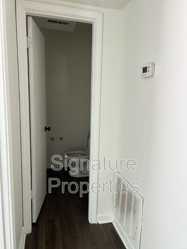 1055 Rives Rd #12 - Photo 7 of 14