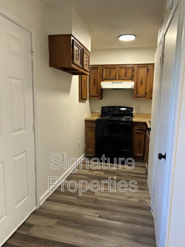 1055 Rives Rd #3 - Photo 6 of 15