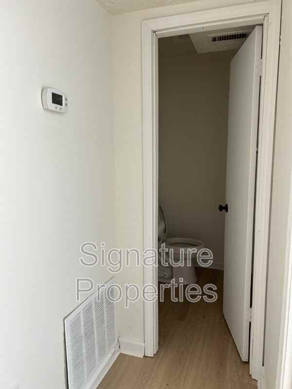 1055 Rives Rd #3 - Photo 7 of 15
