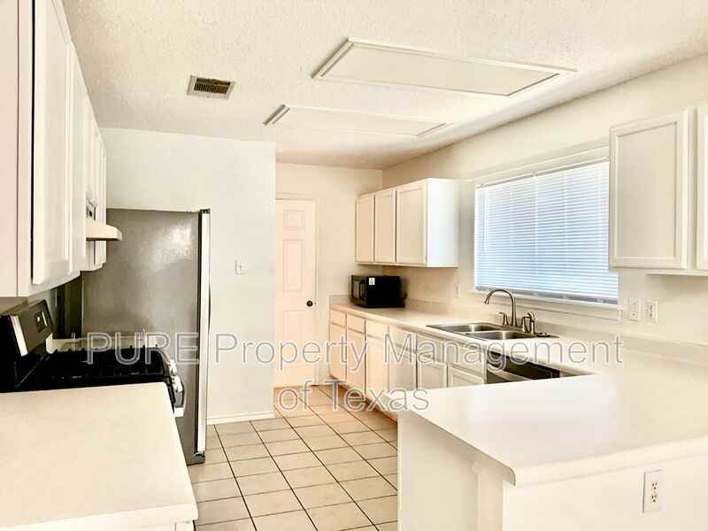 1614 Paper Moon Dr - Photo 7 of 37