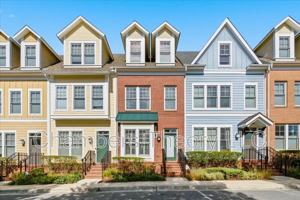 featured image of 15 Ellsworth Heights St