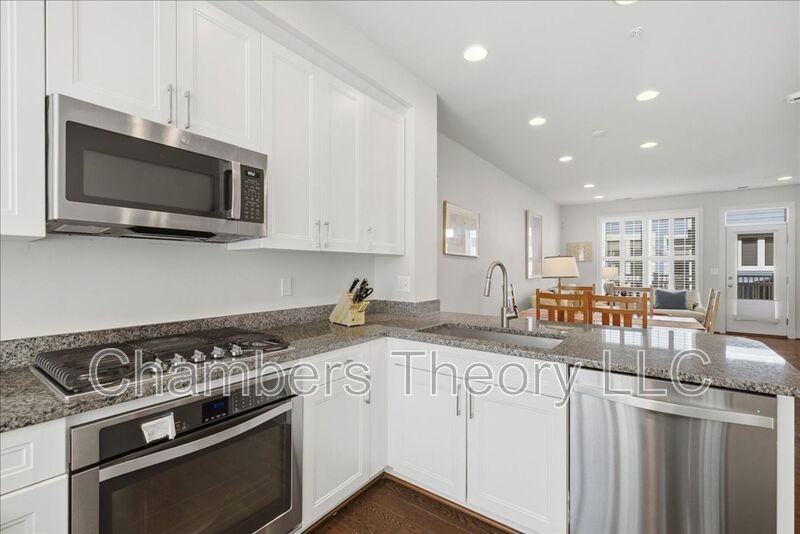15 Ellsworth Heights St - Photo 6 of 39