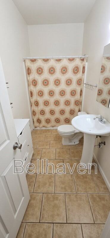 624 W Fort St #101 - Photo 4 of 7