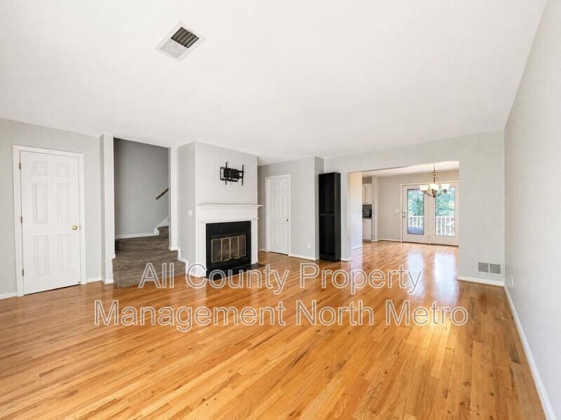 147 Holcomb Ferry Rd - Photo 2 of 15