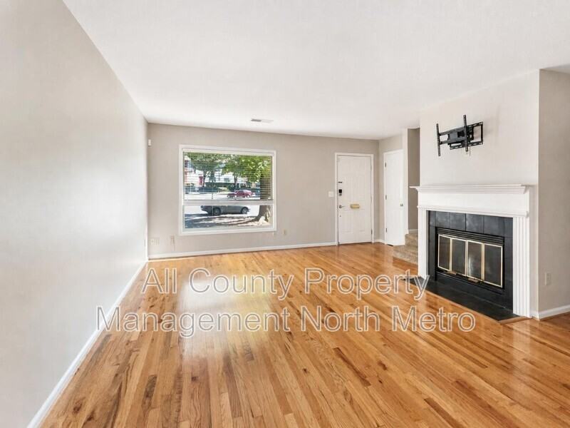 147 Holcomb Ferry Rd - Photo 3 of 15
