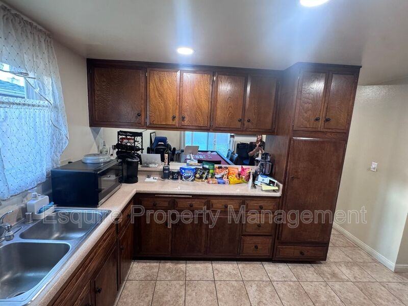 7233 Bristol Rd - Photo 6 of 7