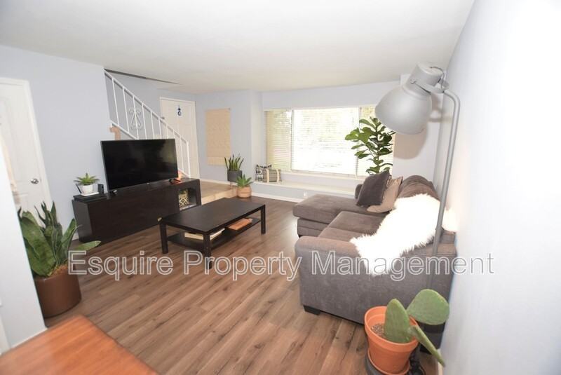 1127 Ibex Sq - Photo 2 of 20