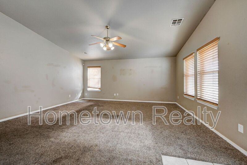 1617 Nw 148th St - Photo 6 of 26
