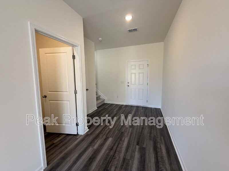 3533 Fellowship Rd - Photo 6 of 40