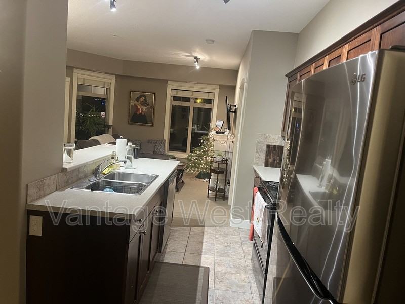 2501 Shoreline Dr - Photo 3 of 19