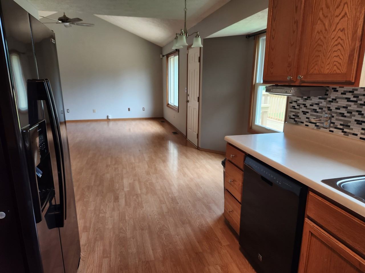 4438 W Portland St #4438 - Photo 2 of 30