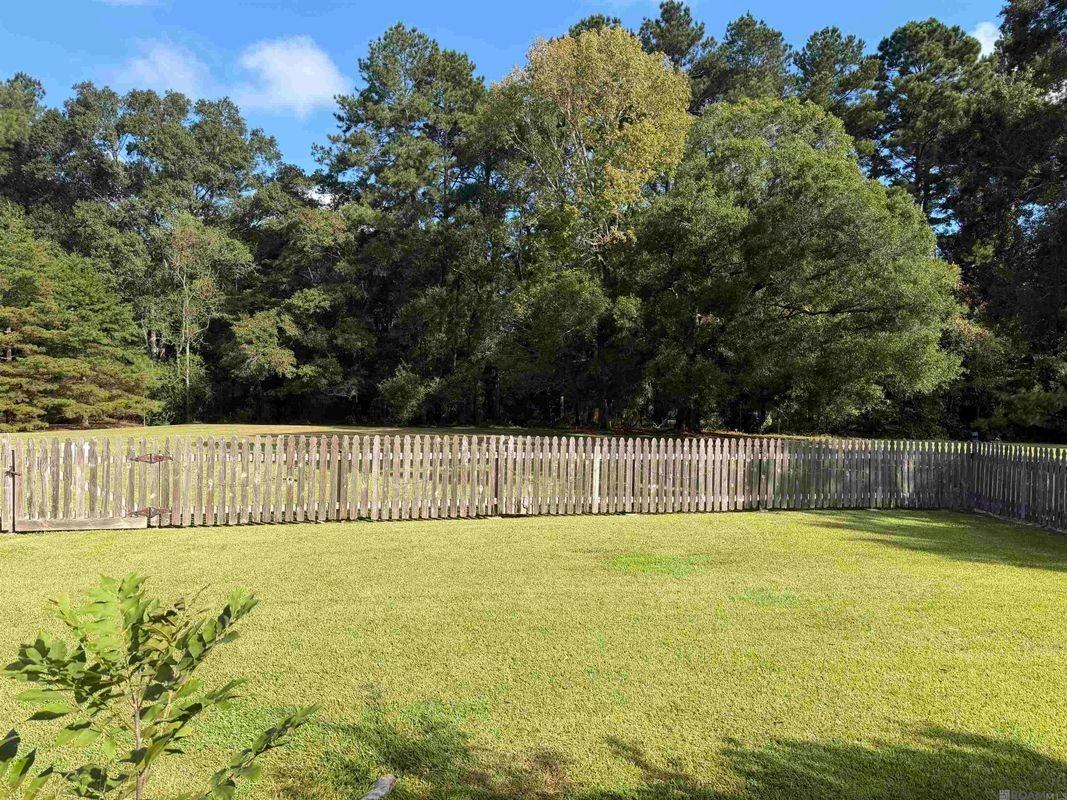 16323 Shetland Ave - Photo 6 of 13