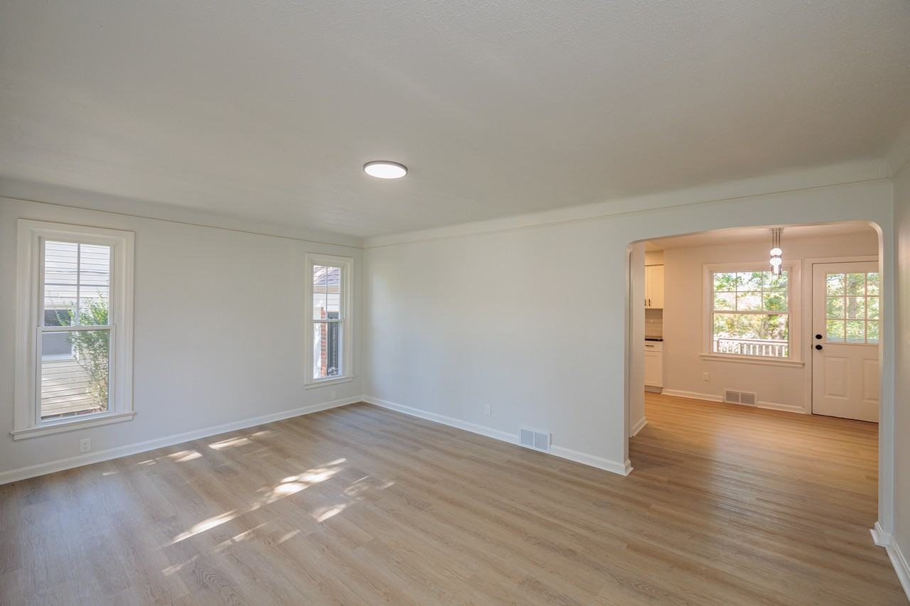 17917 Mccracken Rd - Photo 3 of 30