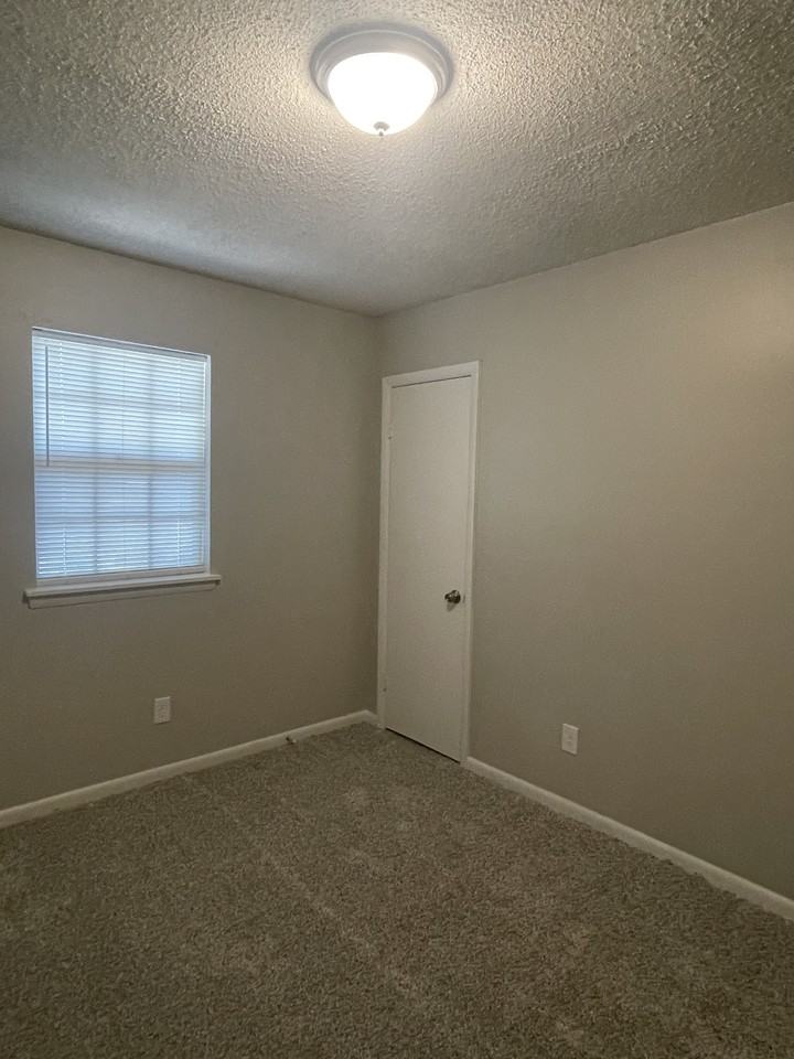 7312 Skylark Dr - Photo 6 of 12