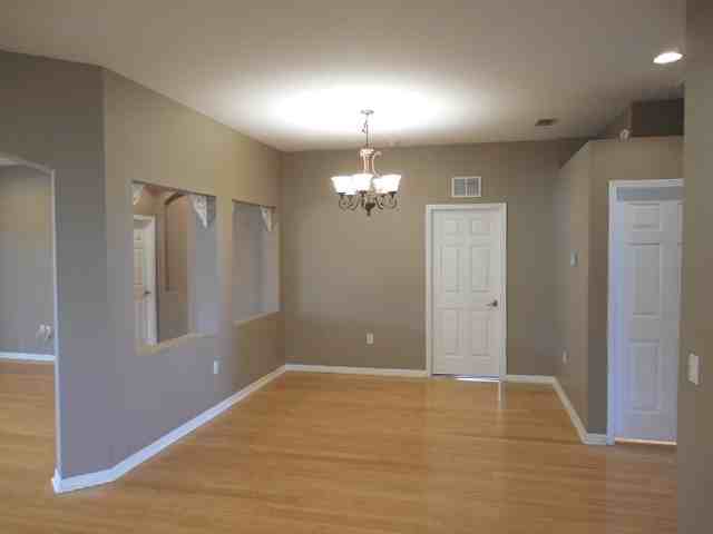 15708 Durango Cir - Photo 6 of 35