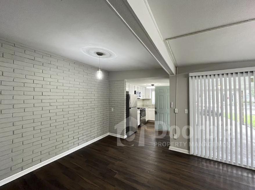 6335 Kimberly Ln - Photo 4 of 10
