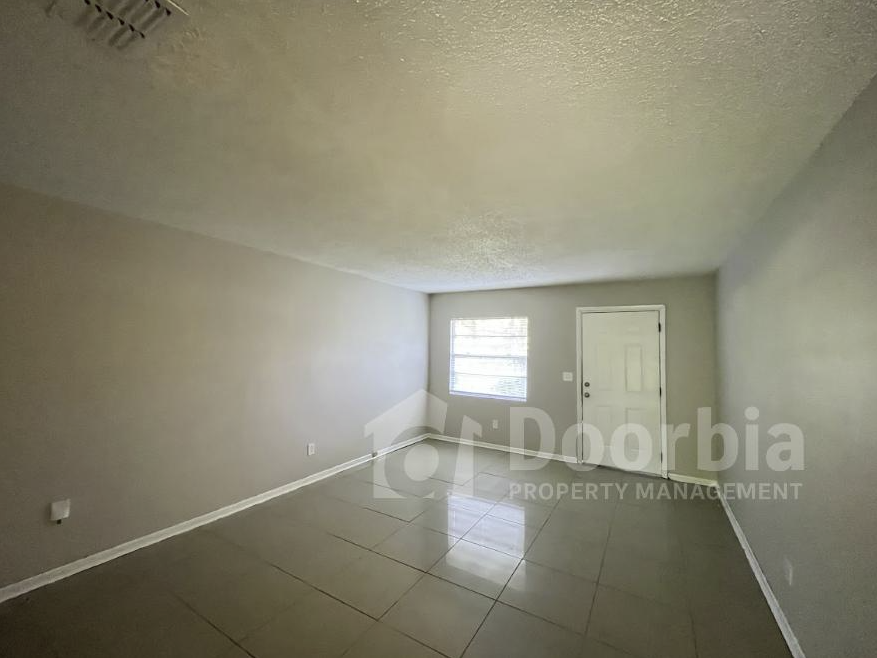 7498 Necia Dr S - Photo 3 of 14