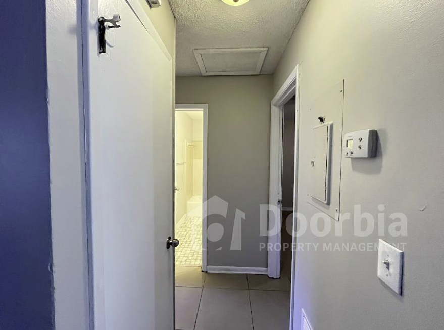 7498 Necia Dr S - Photo 4 of 14