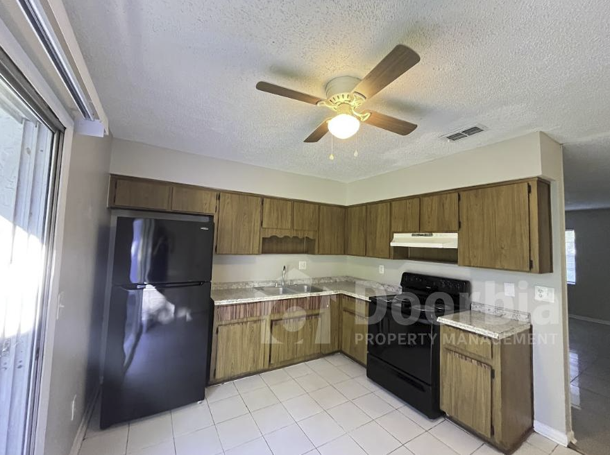 7498 Necia Dr S - Photo 6 of 14