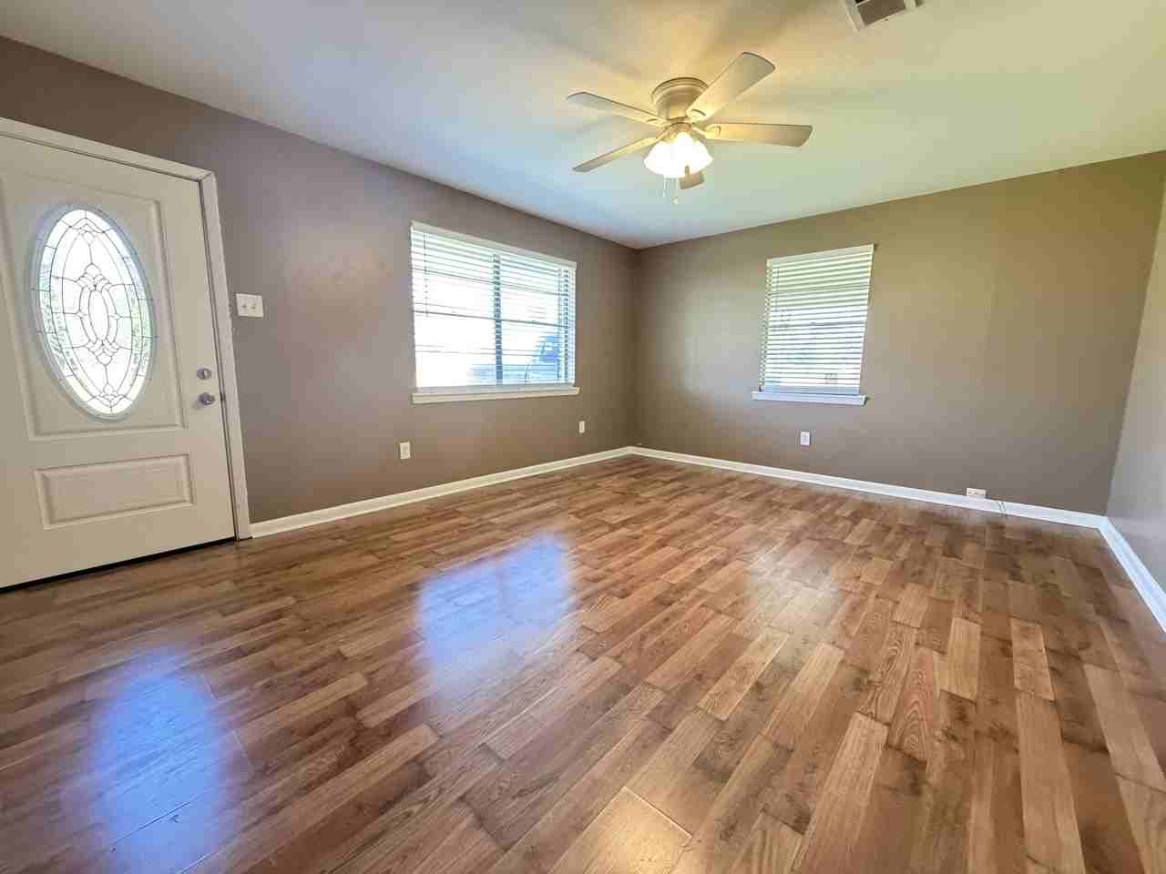 8330 Springfield Rd - Photo 3 of 16