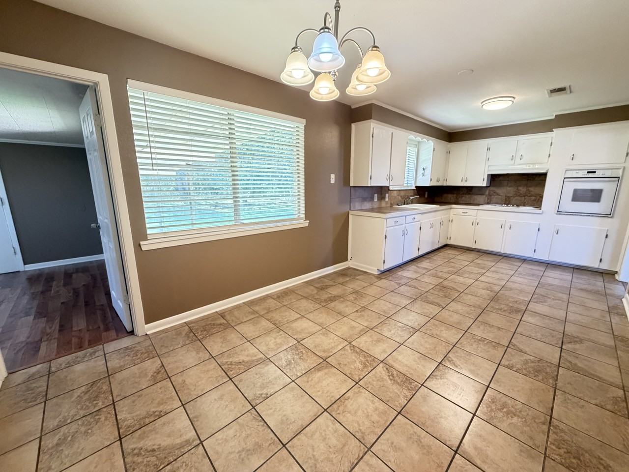 8330 Springfield Rd - Photo 4 of 16