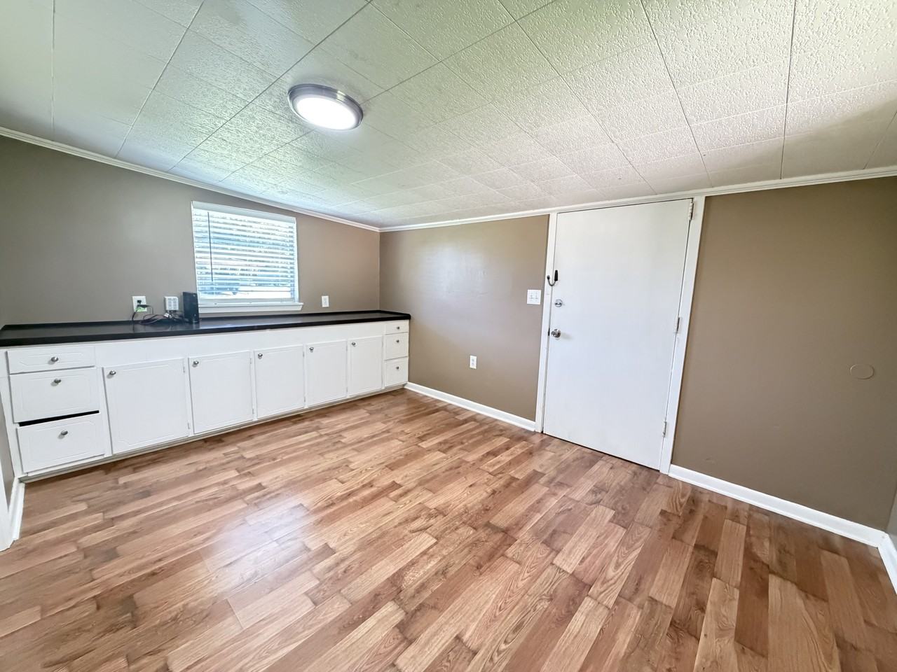 8330 Springfield Rd - Photo 5 of 16