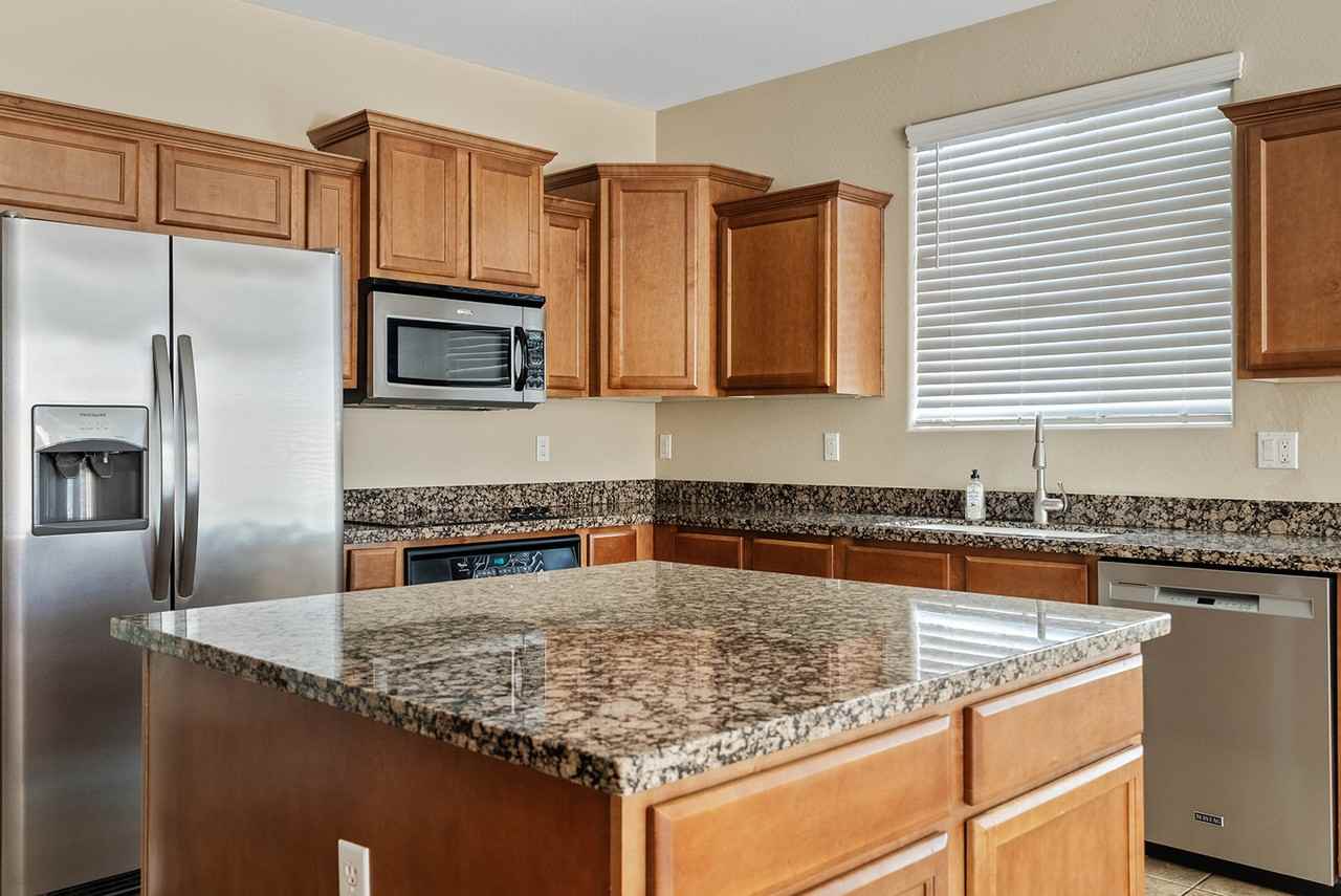 311 W Wisteria Pl - Photo 4 of 35