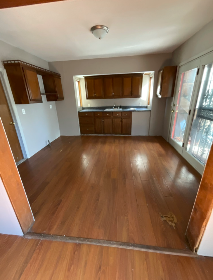 165 Folger St - Photo 5 of 11