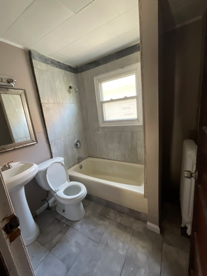 165 Folger St - Photo 6 of 11