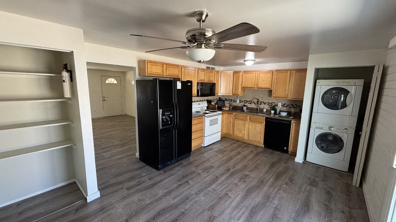 3510 E Ludlow Dr - Photo 5 of 22