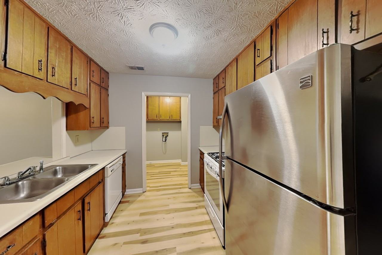 2112 Fairway Ct Se #C - Photo 7 of 21