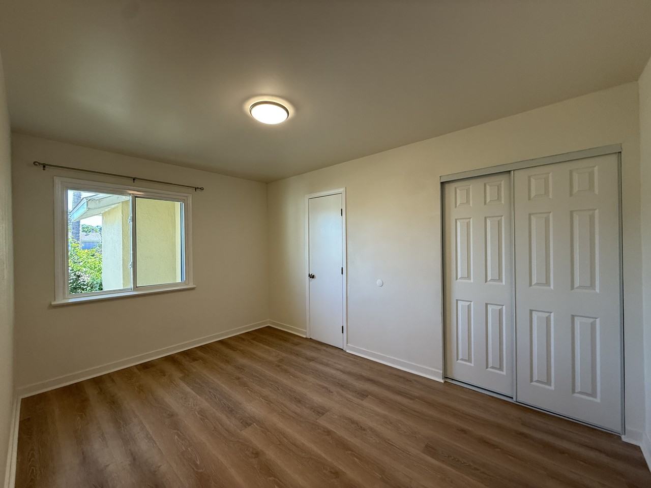 505 N 1st St - Photo 5 of 17