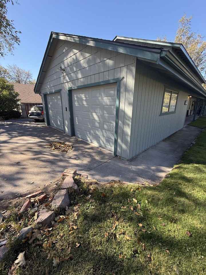 182 Shasta Ave #B - Photo 2 of 16