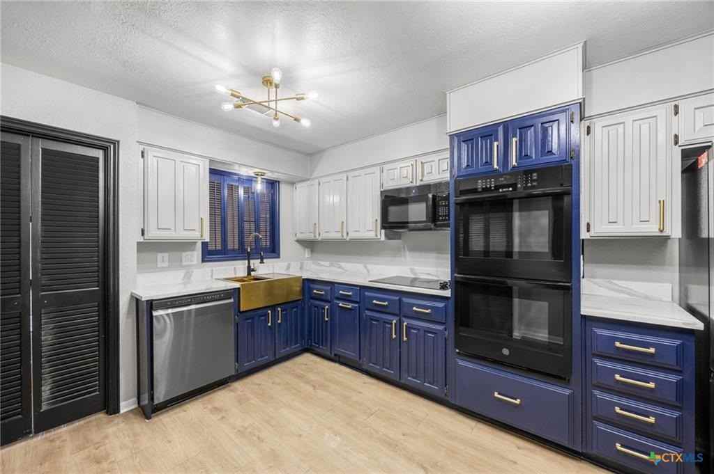 912 Tortuga Ln - Photo 4 of 25