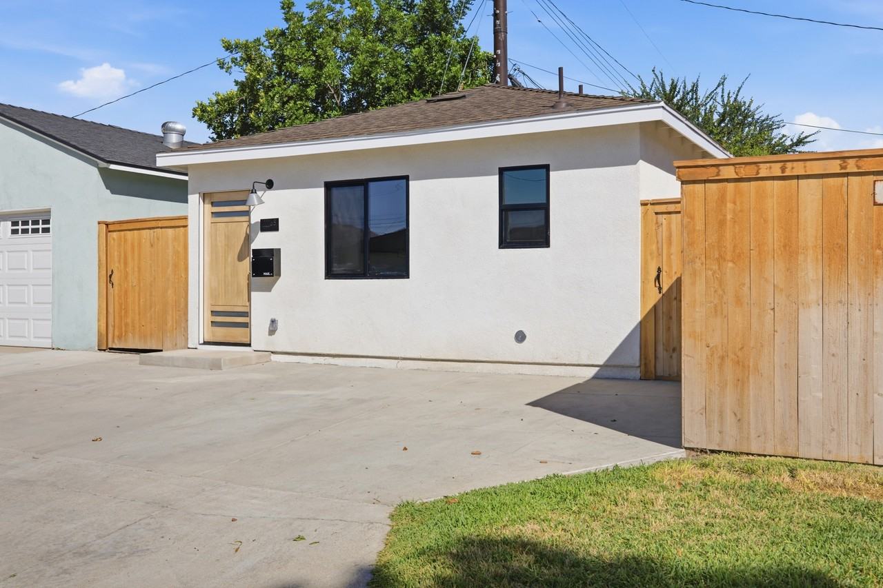 11165 Borson St #NA - Photo 4 of 24