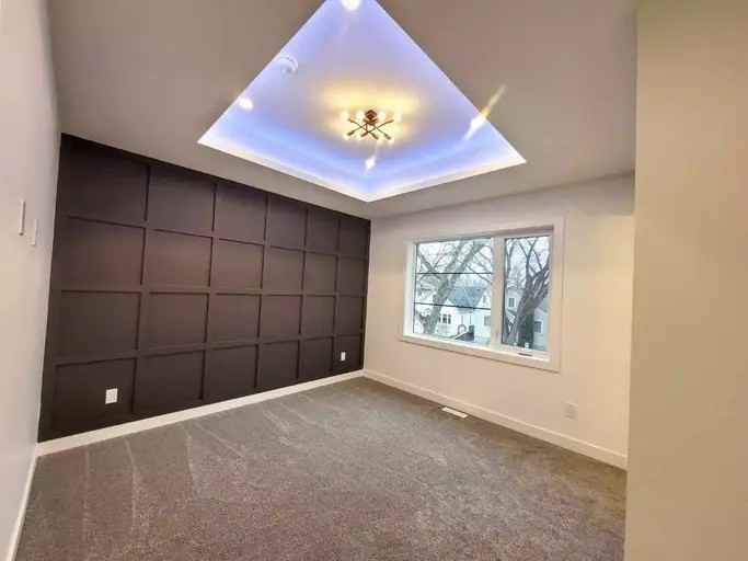9638 109a Ave Nw #2 - Photo 6 of 12