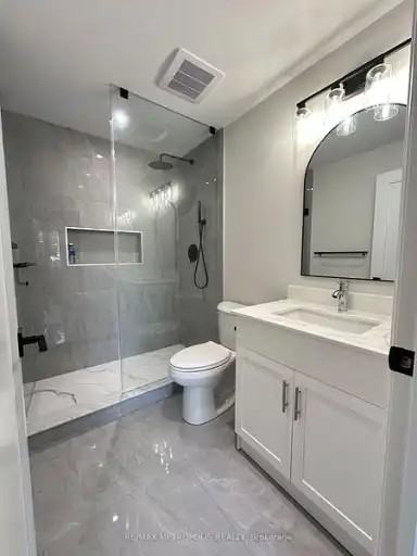 94 Saint Clarens Ave - Photo 5 of 9