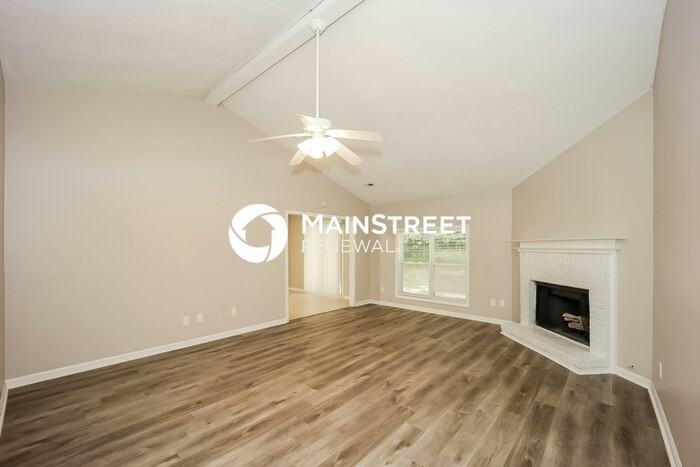 7733 Antebellum Ln - Photo 4 of 13