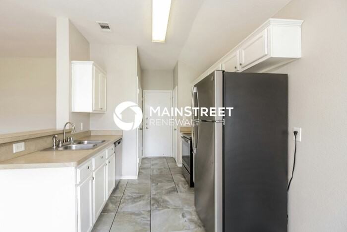 405 Harvard Dr - Photo 6 of 16